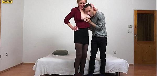  Young Boy Gapes Pussy And Anally Fucks A Wet Horny Granny